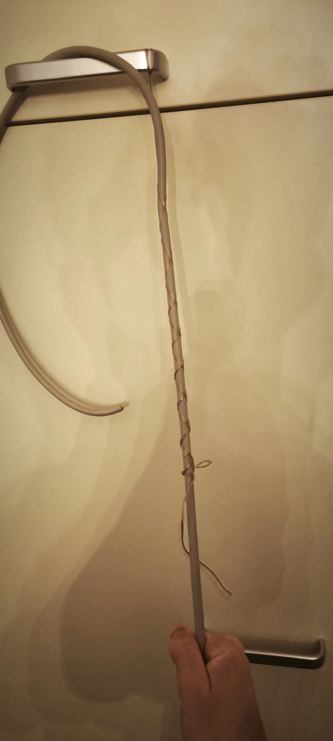 Semplice scarico di trazione per cavi