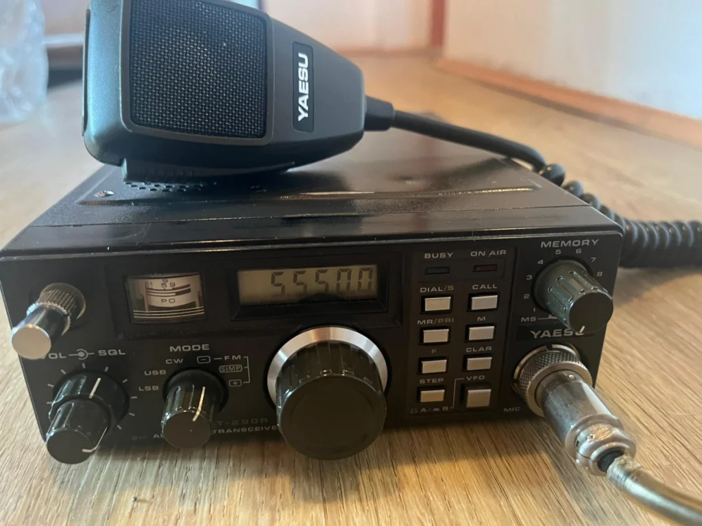 Yaesu FT-290R: 2.5 Watts of Pure Addiction