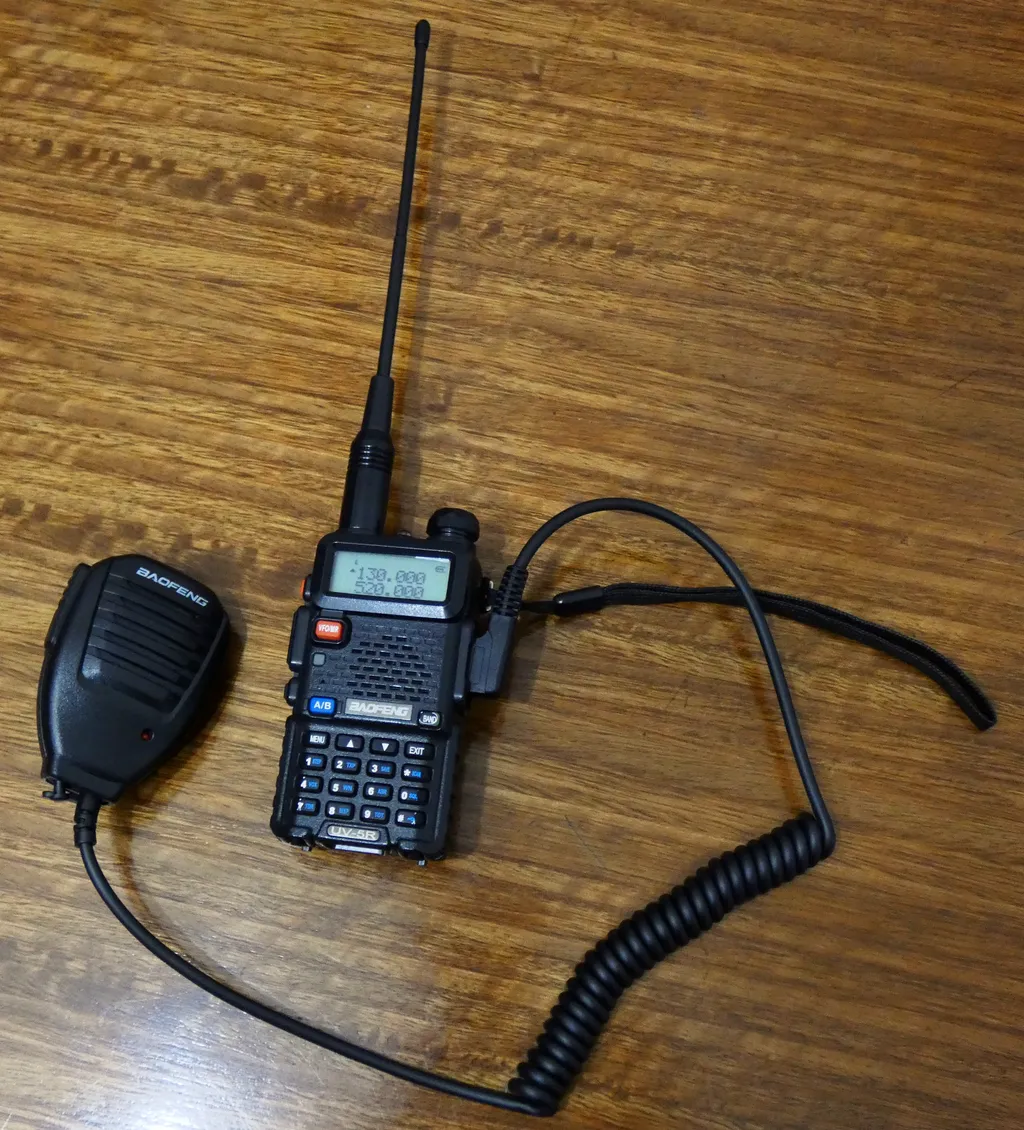 Baofeng UV-5R with detachable antenna and external speaker microphone