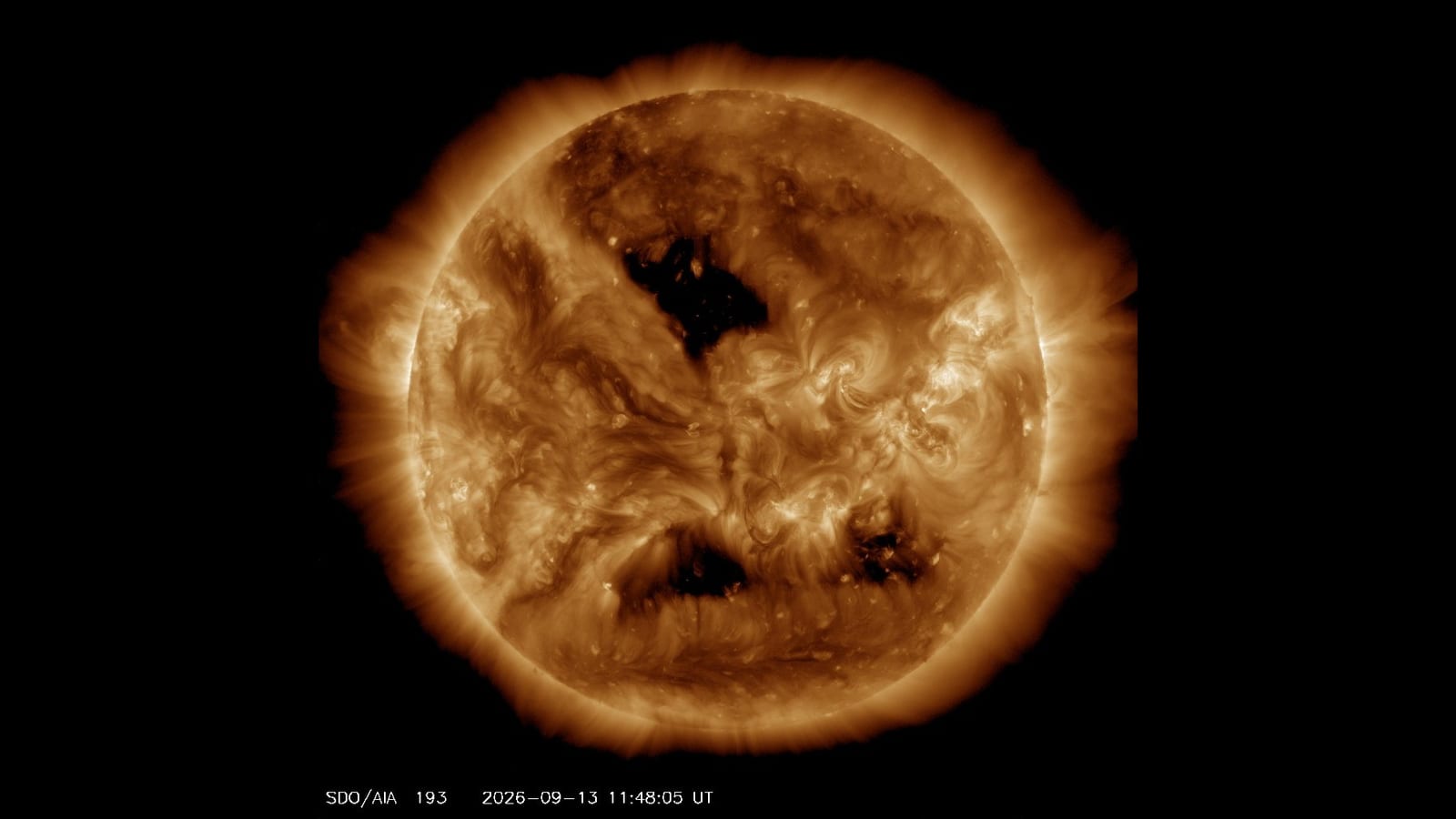 DX-Wetter KW 38/2026: Zwei Löcher in der Korona, Äquinoktium voraus